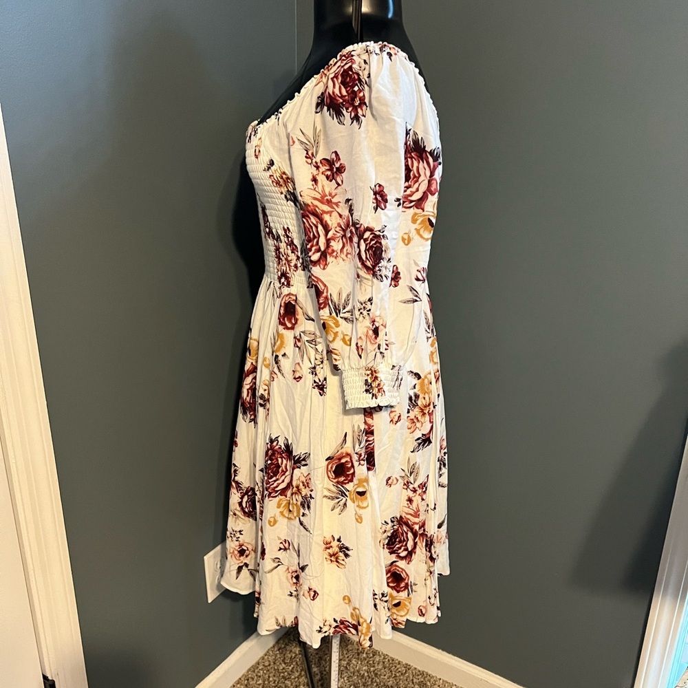 Torrid Cream and Red Floral Dress - Picture 10 of 14